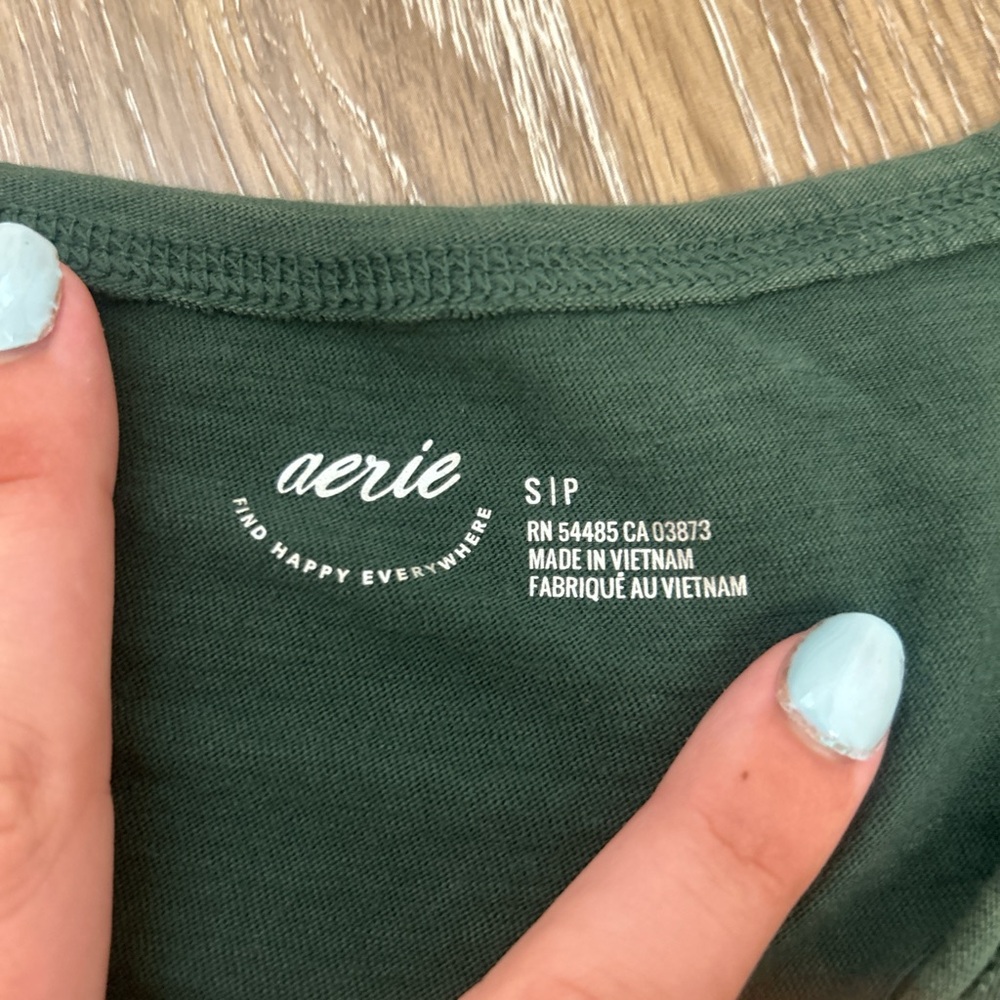 Aerie Women's Deep Green tank